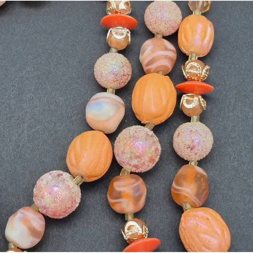 None Vintage Pastel Pink & Peach Textured Art Bead Necklace Hidden Box Clasp Japan