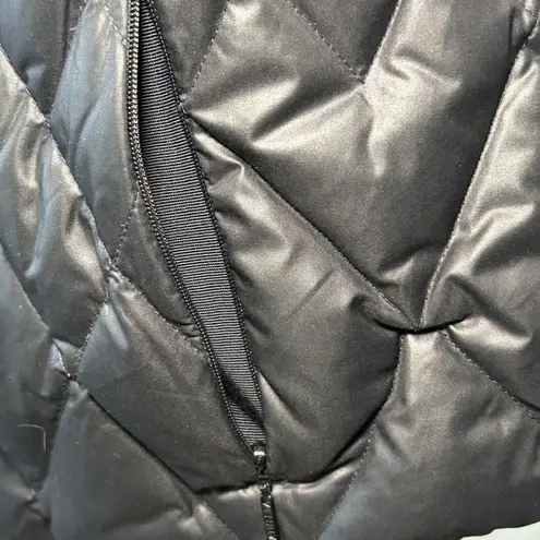 Athleta  Responsible Black Quilted Down Puffer Vest Insulated Full Zip Medium