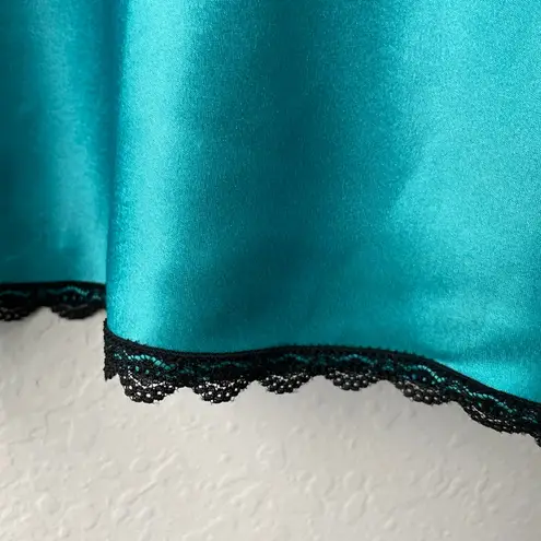 Valentino Garavani Vintage Valentino Intimo Emerald Teal Camisole Black Lace Trim Size Medium