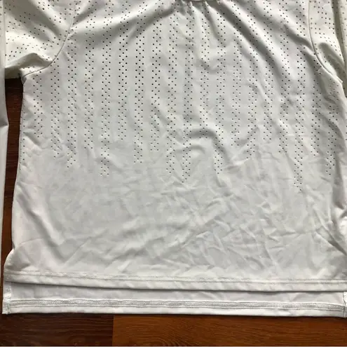 NWOT Zyai Active White Chillcicle Crop Top XS