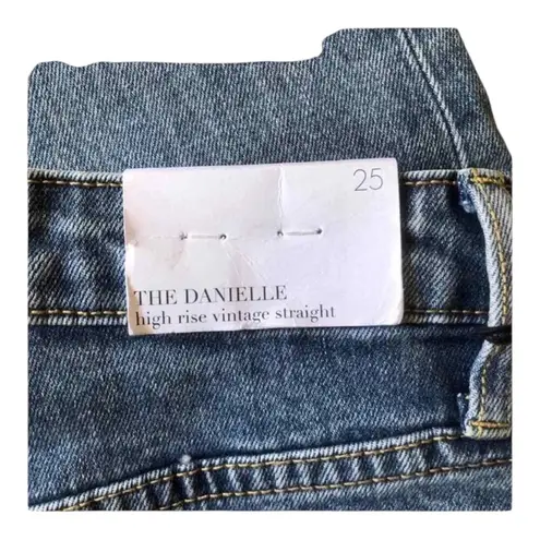 We Wore What NWT The Danielle High Rise Straight Jean in Spring St Hole, 25