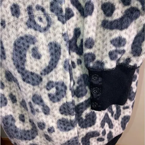 Vera Wang Simply Vera Leopard Sweater Cheetah Animal Print Soft Pajamas Sleep Loungewear