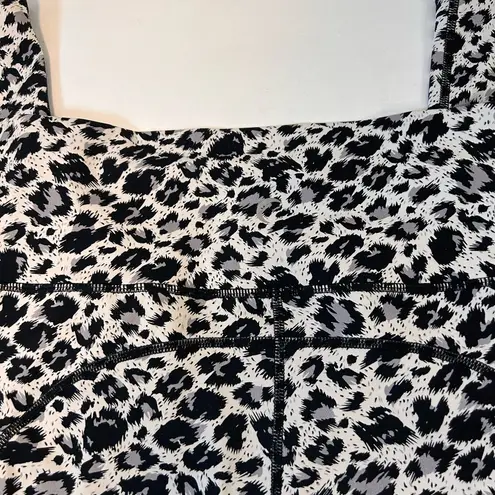 Zyia Active Snow Leopard Pocket Brilliant Hi-Rise 7/8 Leggings Women’s Size 12