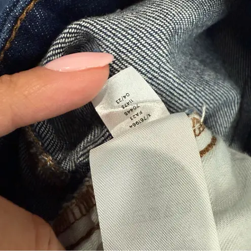 Loft NWT  Curvy High Rise Straight Jeans‎ in
Clean Dark Wash Size 32