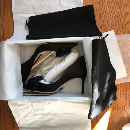 Giorgio Armani RARE DECOLLETTE Black Satin Blue Velvet Accent Women’s Size 7 NWT