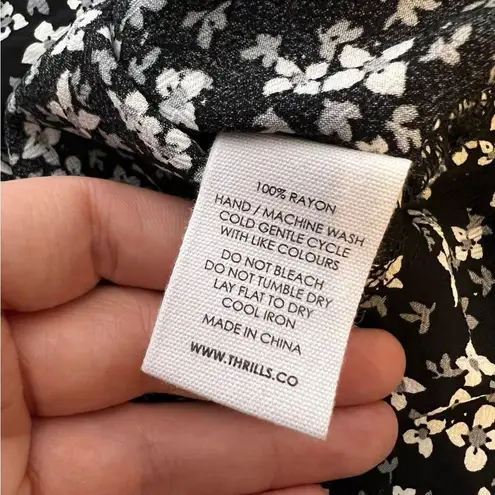 Thrills NWT co acacia floral wrap blouse black sz XS