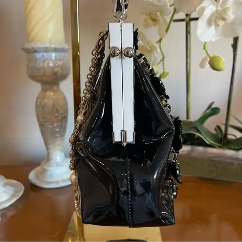 Dolce & Gabbana NWOT Black Floral Crystal VANDA Bag Chic, Bold & Glamorous