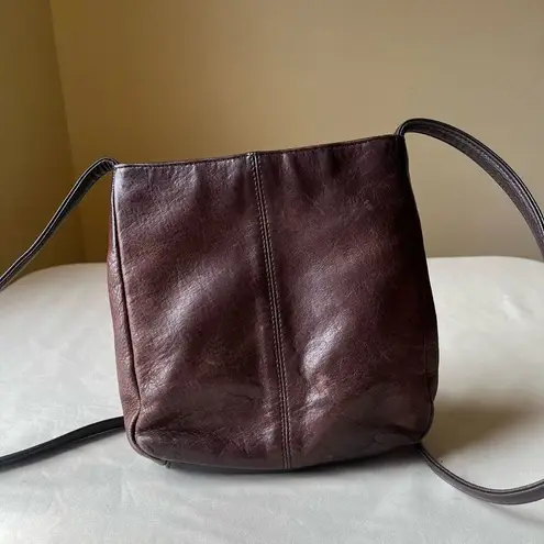 Vintage Y2K Brown Leather Crossbody Bag Minimalist Zip Purse 2000s Nine West