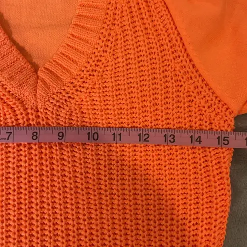 3/4 sleeve ‘Lills’ V