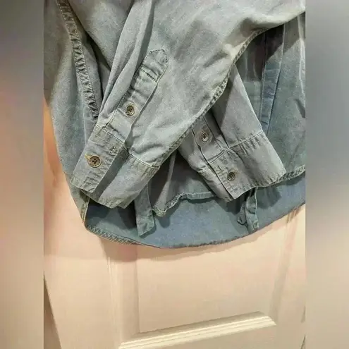 Abercrombie & Fitch Tie Front Quarter Button Long Sleeve Denim Blouse Size M Blue Size M