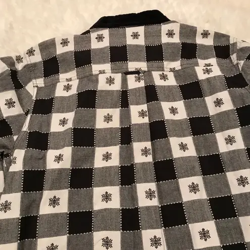 Dress Barn  winter snowman plaid checkered button down long sleeve top size Large