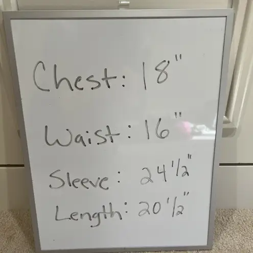 White House | Black Market WHBM White Floral Cardigan Sweater Scalloped Cottagecore Tea Garden Party