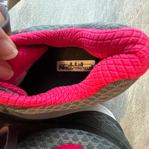 Saucony Echolon Running Shoes Women's Gray Red Athletic Sneakers Size 7W