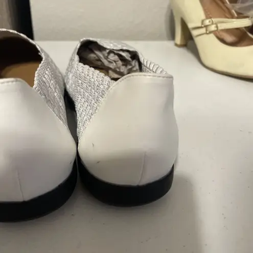 Comfortview Women's Size 9WW Bethany Ballet Flats Silver Woven Stretch Slip On