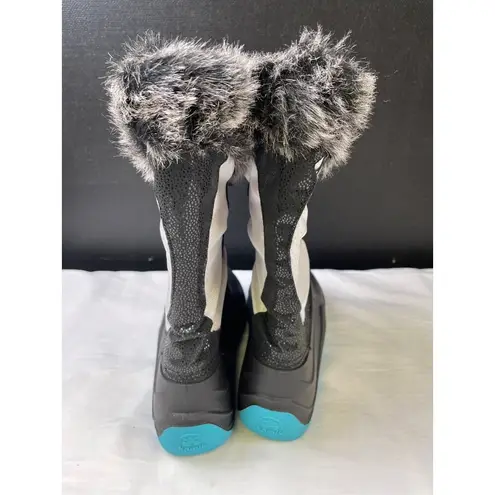 Kamik Women's White/Black Lined/ Fur Boots/Shoes Size 5 SKU 3502