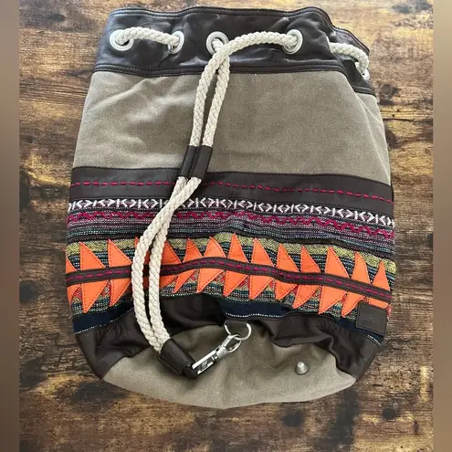 Toms | Bucket Bag, handbag.