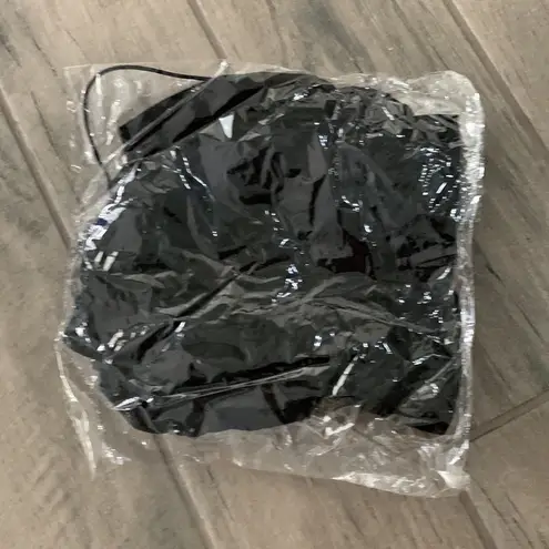 Princess Polly  take it to heart top in black