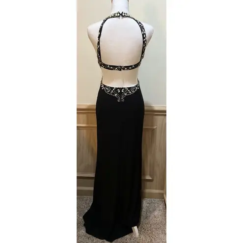 Betsy and Adam Floor Length Prom Dress ~ Black Size 2 ~ Beaded ~ Open Back