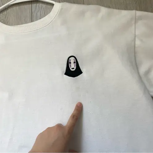 Spirited Away Tshirt embroidered FRMD womens White (medium) kaonashi no face