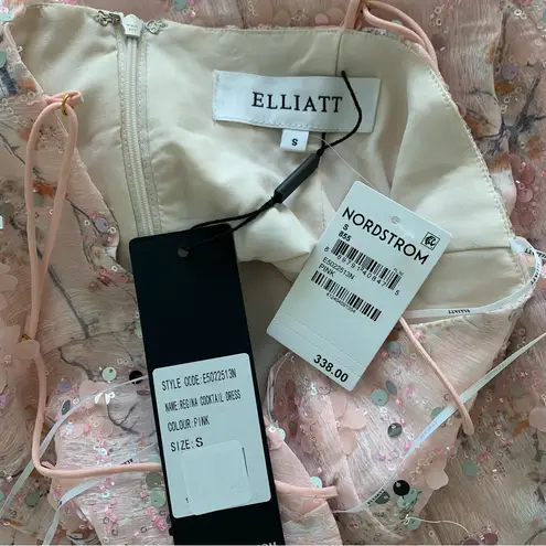 Elliatt NWT Regina Floral Sequin Sleeveless Trumpet Gown