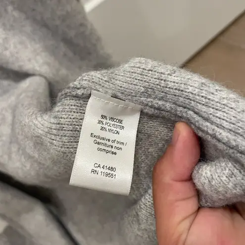 Gentle Fawn NWT  Soft Gray and White Cardigan