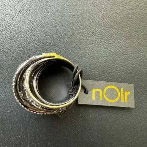 NWT Noir Elegant Black and Silver Twisted Ring Set Size 7