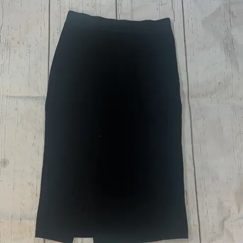 Uniqlo  black knee length knit skirt