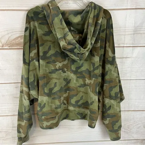 American Eagle  Green Camo Plush Velveteen Pullover Dolman Sleeve Hoodie Small