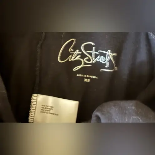 City Streets () Black Leggings: Size XS