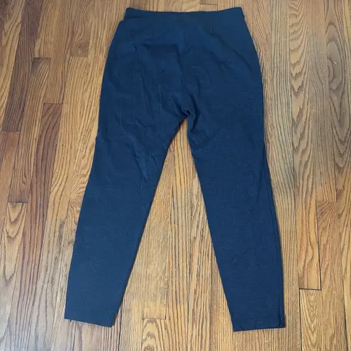 St. John 's Pull on flat front ankle pants Navy Blue size 10