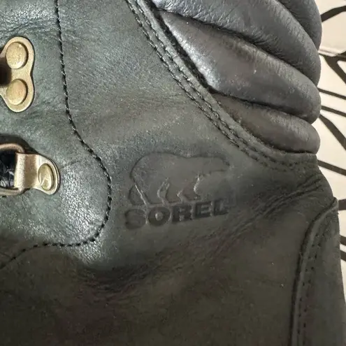 Sorel  Conquest Waterproof Leather Wedge ankle lace up boots in black size 8