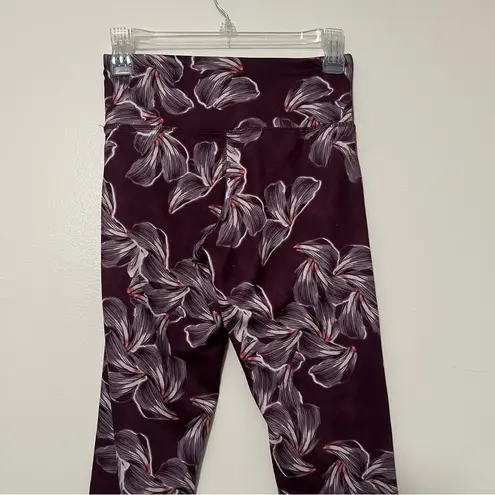 Champion Women’s Small Floral Print Cropped Leggings Purple Athletic Yoga Pants