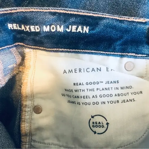 American Eagle  Med Wash Relaxed Mom Jean Size 0