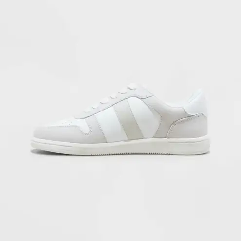 Universal Threads Universal Thread Low Top Lace Up Sneaker Women's 8.5