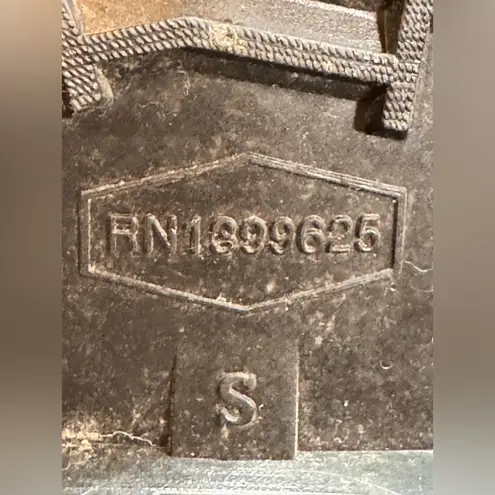 The Ohio State University OSU Buckeyes Red Plaid Rainboots size S (7/8)