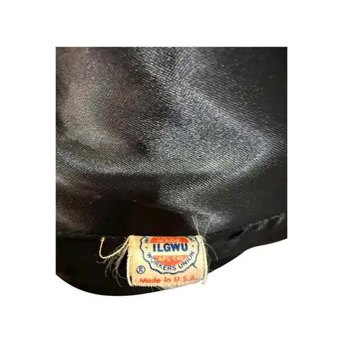 Intrigue Vintage Faux Fur Coat, fits like a large.