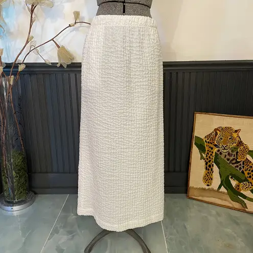 NWT IC Collection Puckered Textured Pull