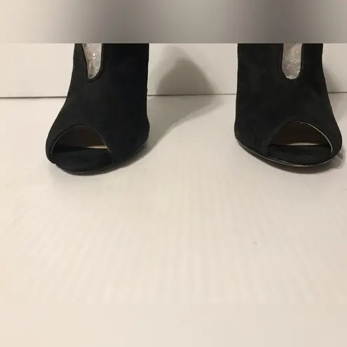 Adrienne Vittadini black suede ankle heel booties size 8 M