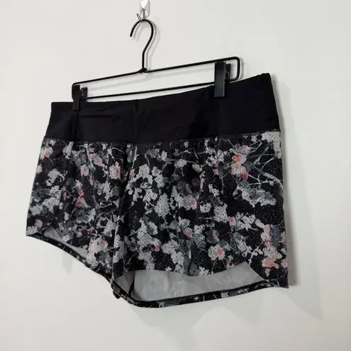 Lululemon  Run Times Short II 4" Spring Bloom Multi Black Pink size 12 - Image 3