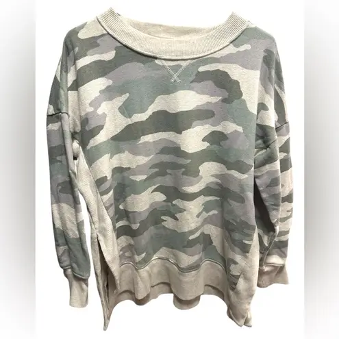 Aerie  oversized Camo Print Women's crewneck top