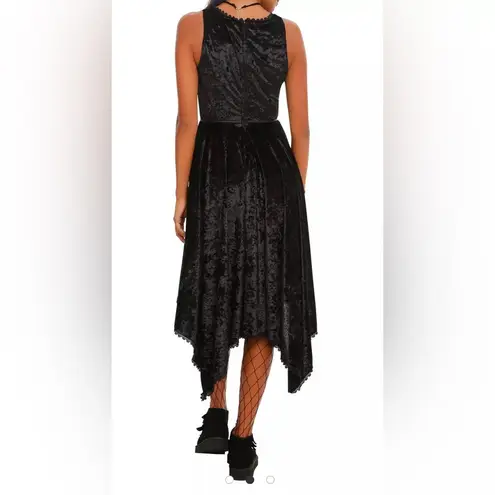 Hot Topic  Black Velvet Hanky Hem Dress SIZE large preowned gothic/ witch/ fairy