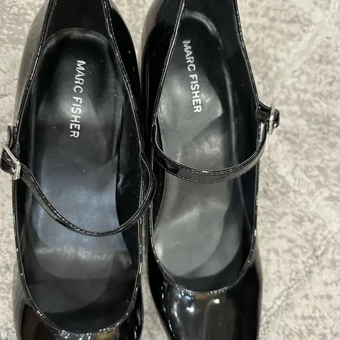 Marc Fisher  Black Patent Leather Palie Block Heel Mary Janes Nessily size 10