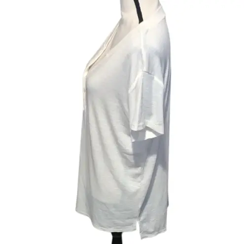 Time And Tru White 1/2 Button-Down Short Sleeve Shirt Ribbed