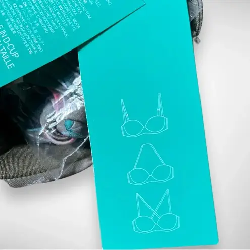 H/M Women's Gray Floral Balconette Bikini Top 34C | NWT Size undefined