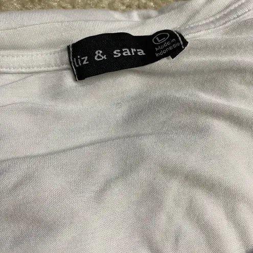 None BRAND NEW W/O TAGS Liz & Sara Solid White Soft Comfy Tshirt