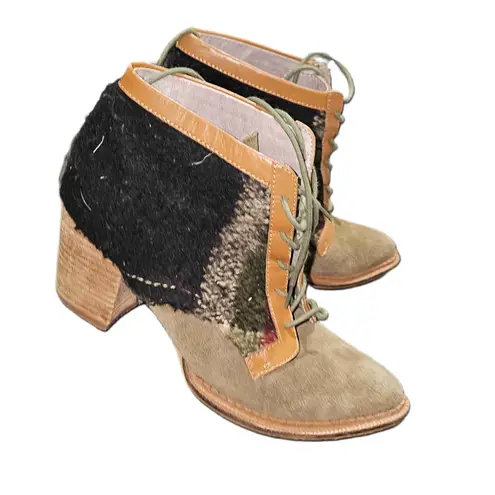 Pilcro Anthropologie And The Letterpress Tan Lace Up Chunky Heel Suede Boots 6