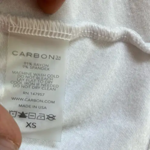 Carbon 38 Crop Tank 2.0 in White xs