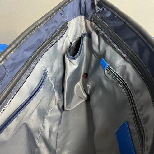 Tumi Voyageur Everyday Tote Travel Bag Blue Black Airplane Work School