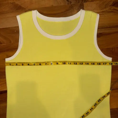 Lemon yellow sweater tank trendy classic light weight granny chic luxe Size M