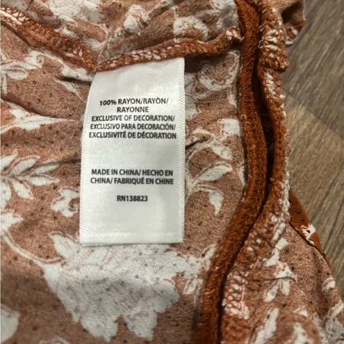 Shyanne WOMEN'S FLORAL DOT PRINT BUTTON FRONT SKIRT -Small - EUC